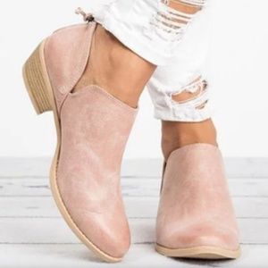 New, Blush slip on casual slip on shoe